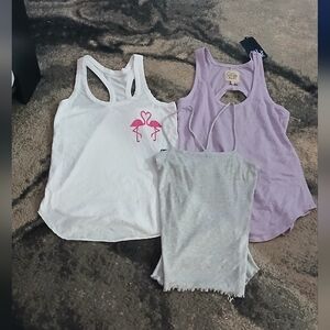 Chaser Tank Top Bundle Women Small